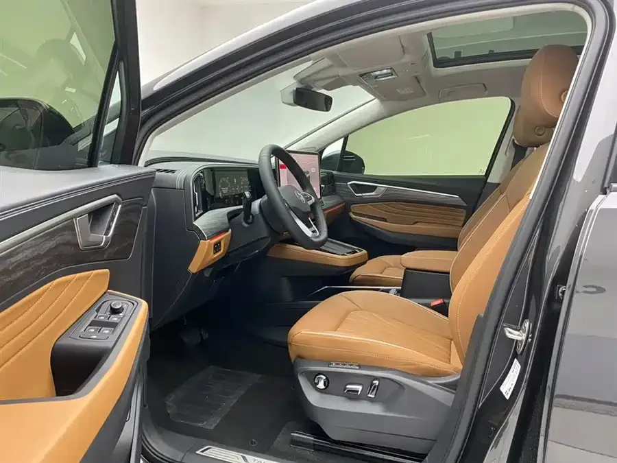 Volkswagen Talagon 2026 Range Rover 450TSI AWD Supreme 6-Seater 2025 — миниатюра 5
