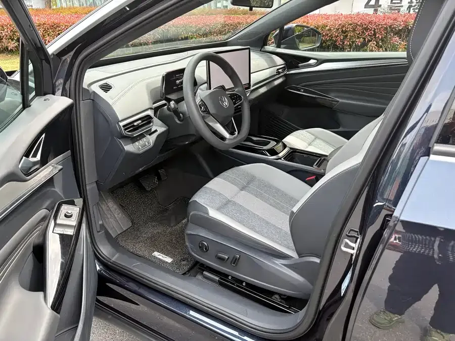 Volkswagen ID.4 Crozz ID.4 CROZZ 2025 Pure Edition 2025 — миниатюра 4