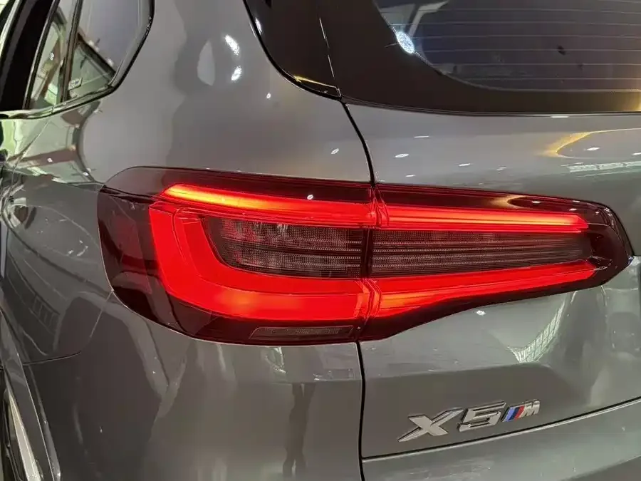 BMW X5 2022 facelift xDrive 40Li Exclusive M Sport Package 2023 — миниатюра 4