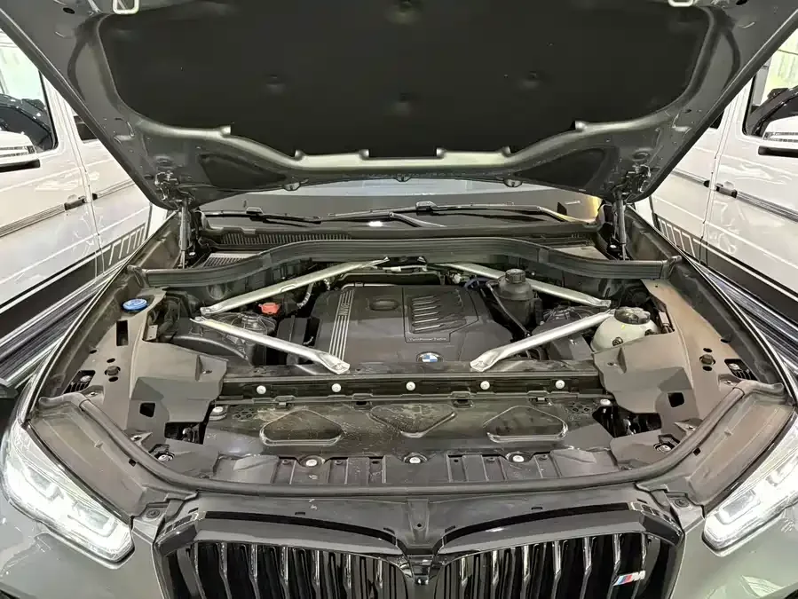 BMW X5 2022 facelift xDrive 40Li Exclusive M Sport Package 2023 — миниатюра 5