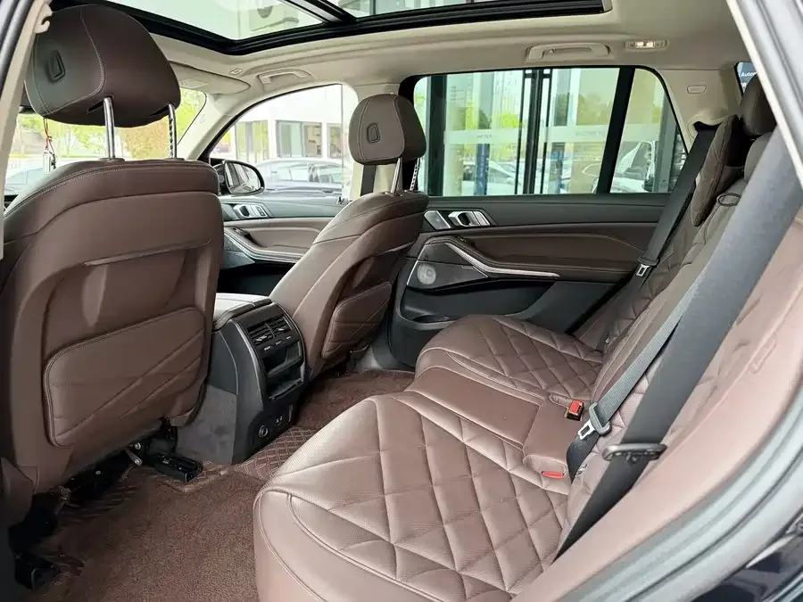 BMW X5 2022 xDrive 30Li M Sport Package 2022 — миниатюра 3
