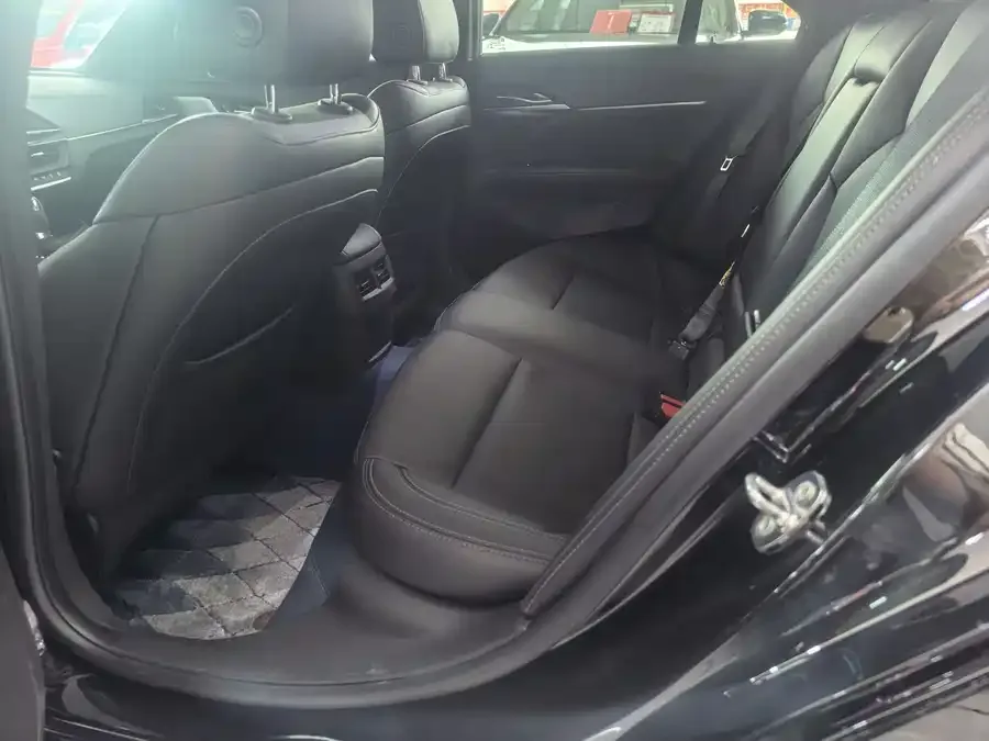 Cadillac CT4 2023 25T Luxury Edition 2024 — миниатюра 2