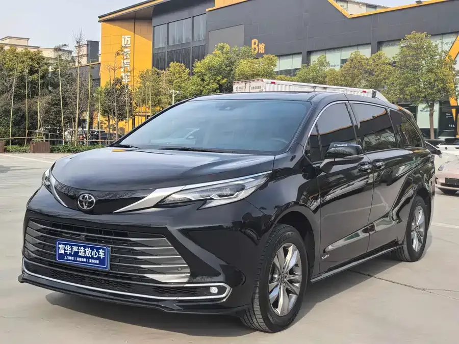 Toyota Sienna 2025