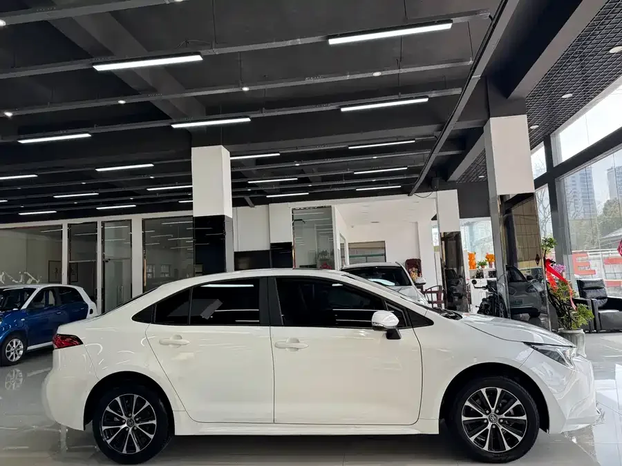Toyota Levin Corolla 2023 185T CVT Luxury Edition 2024 — миниатюра 5