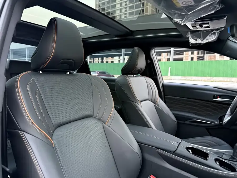 Toyota Avalon Avalon 2024 2.0L Luxury Edition 2024 — миниатюра 5