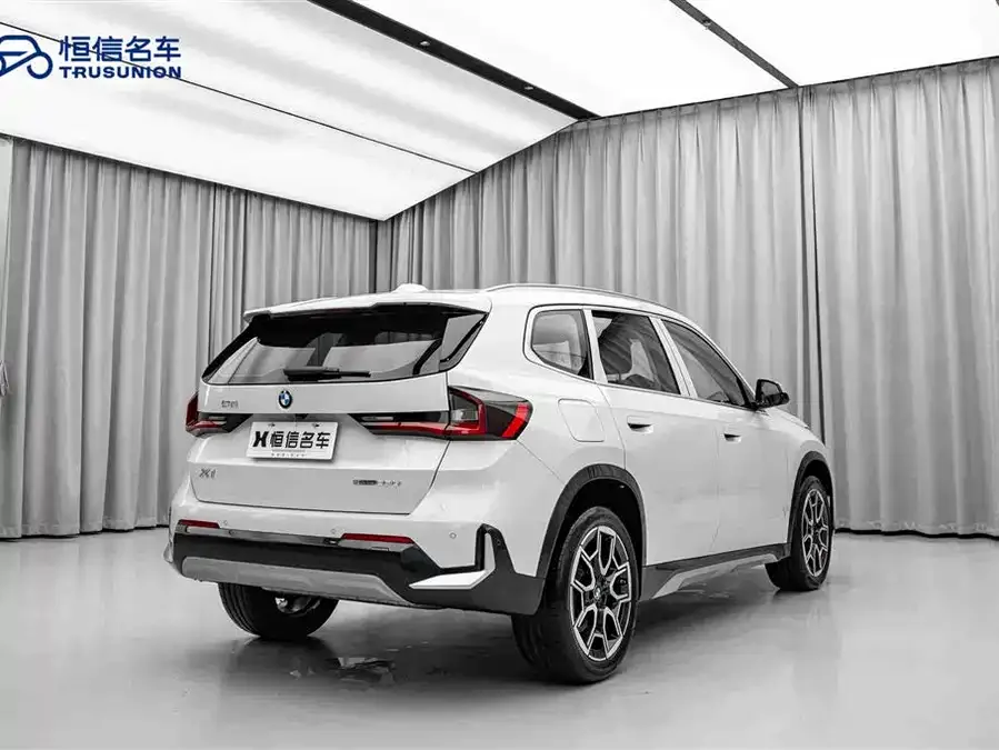 BMW X1 2024 sDrive25Li X Design Package 2024 — миниатюра 2