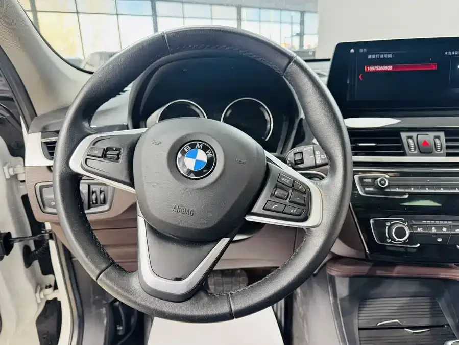 BMW X1 2022 sDrive20Li Fashion Edition 2022 — миниатюра 4