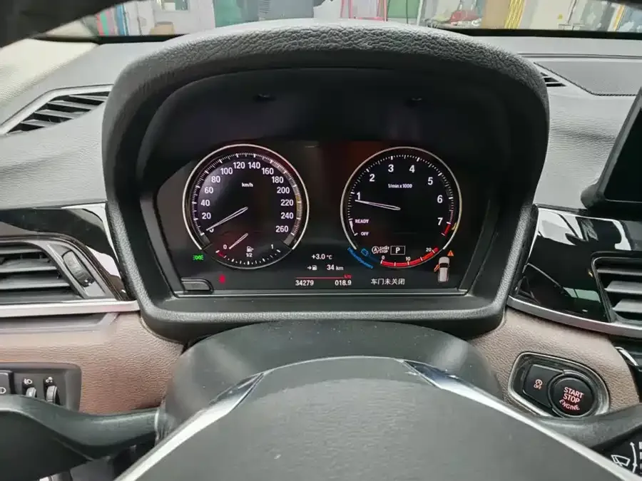 BMW X1 2021 sDrive20Li Fashion Edition 2022 — миниатюра 4