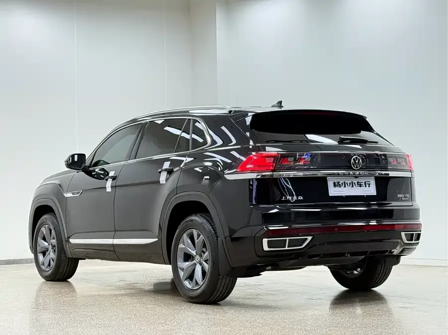 Volkswagen Teramont 2023 Touron Touron X 380TSI 4WD Luxury Edition 2023 — миниатюра 2