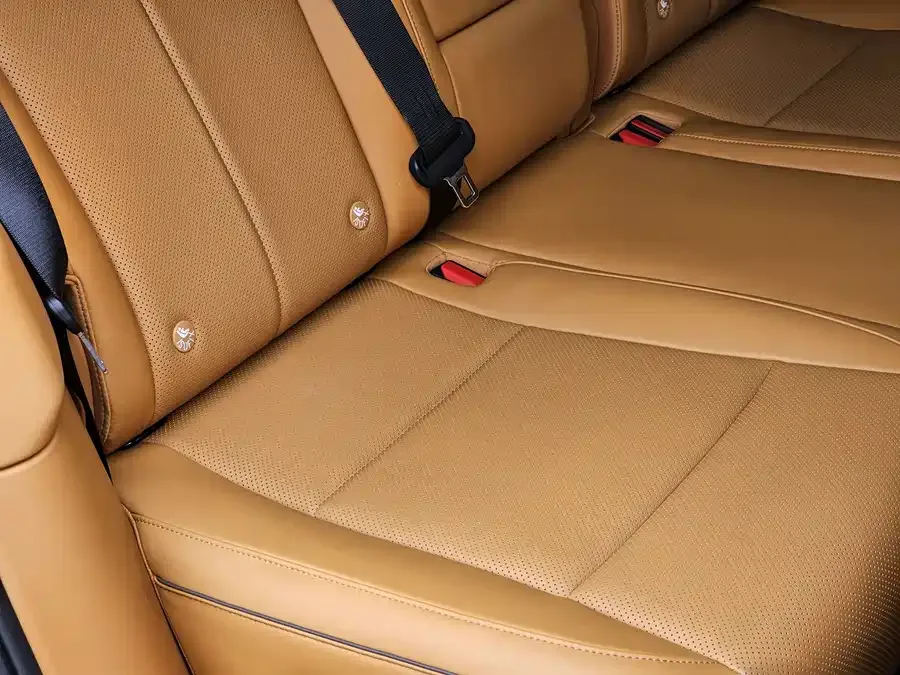 Li Auto i6 Ideal i6 2025 two-wheel drive standard version 2025 — миниатюра 5