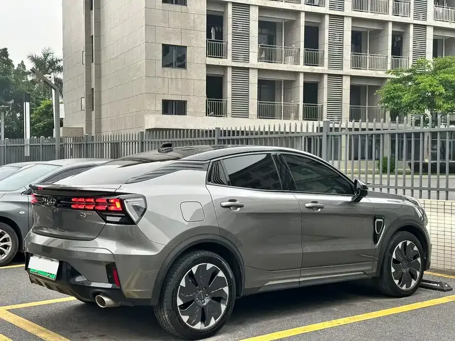 Lynk & Co 05EM-P Lynk & Co 05 EM-P 2021 1.5TD PHEV HALO 2022 — миниатюра 3