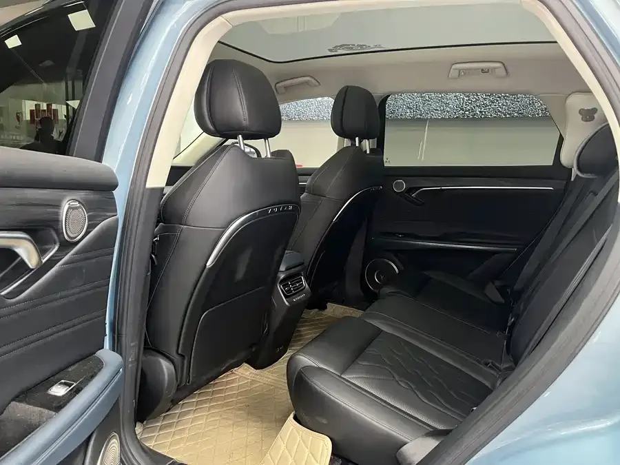Voyah Lantu FREE Lantu FREE 2021 four-wheel drive standard extended range exclusive luxury package 2022 — миниатюра 4