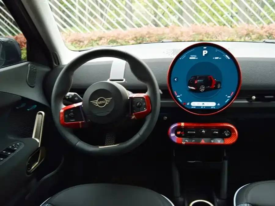 MINI Electric ACEMAN 2025 Electric MINI Aceman SE - Artist 2025 — миниатюра 4