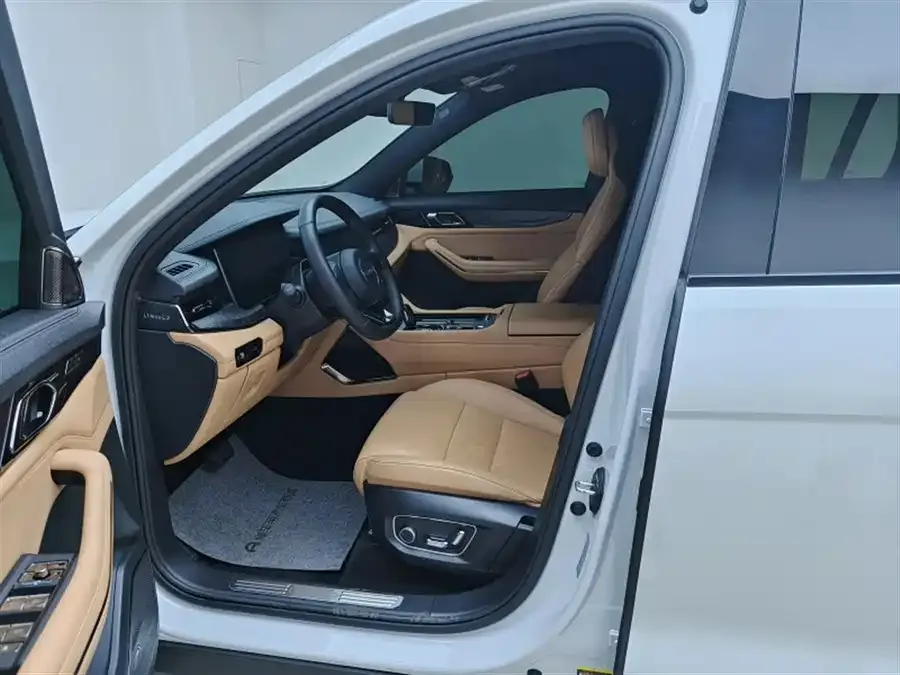 Lynk & Co 09 Lynk & Co 09 2021 2.0T Halo 6-seater 2023 — миниатюра 2