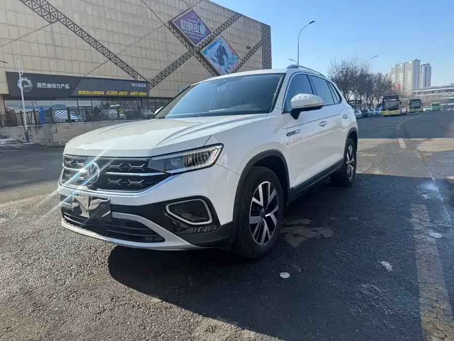 Volkswagen Tayron Tanyue 2023 280TSI 2WD Luxury Plus Advanced Edition 2023 — фото 1, купить с доставкой в Москву