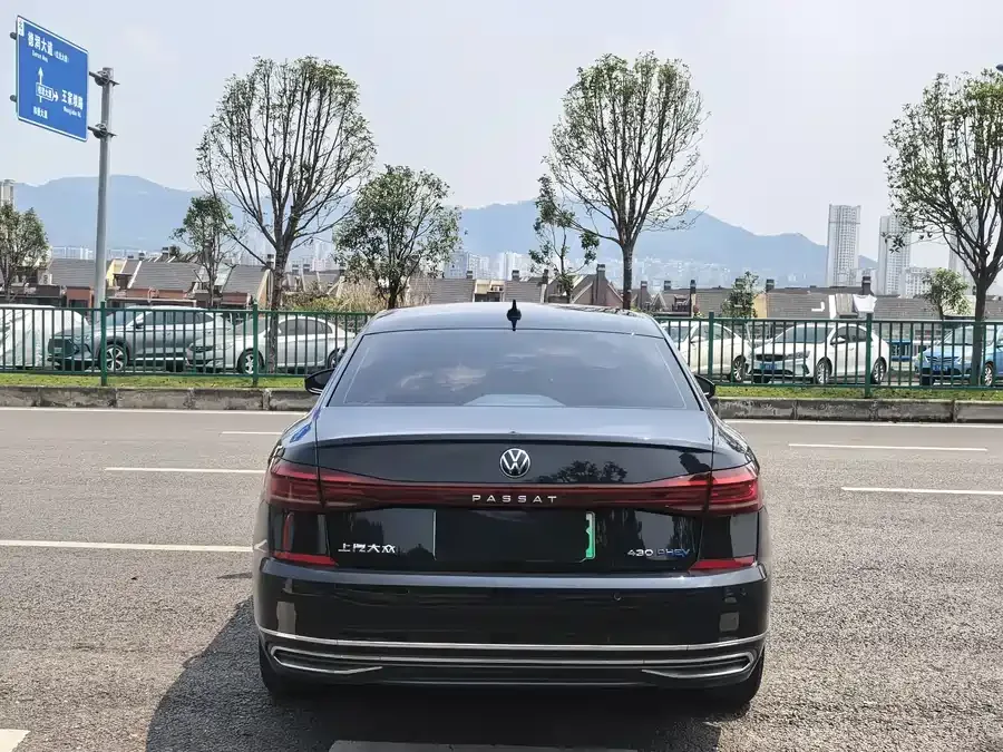 Volkswagen Passat New Energy Passat New Energy 2022 Model 430PHEV Hybrid Elite Edition 2022 — миниатюра 2