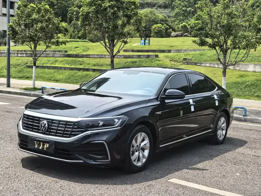 Volkswagen Passat New Energy Passat New Energy 2022 Model 430PHEV Hybrid Elite Edition 2022 — фото 1, купить с доставкой в Москву
