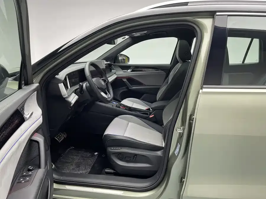 Volkswagen Tayron Tanyue 2025 Tanyue L 380TSI 4WD Luxury Easy Package 2025 — миниатюра 4