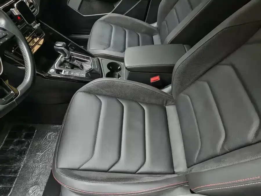 Volkswagen Tayron Tanyue 2021 280TSI 2WD Luxury Smart Edition 2022 — миниатюра 5