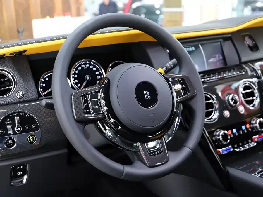 Rolls-Royce Cullinan Cullinan 2020 Black Badge 2023 — миниатюра 3