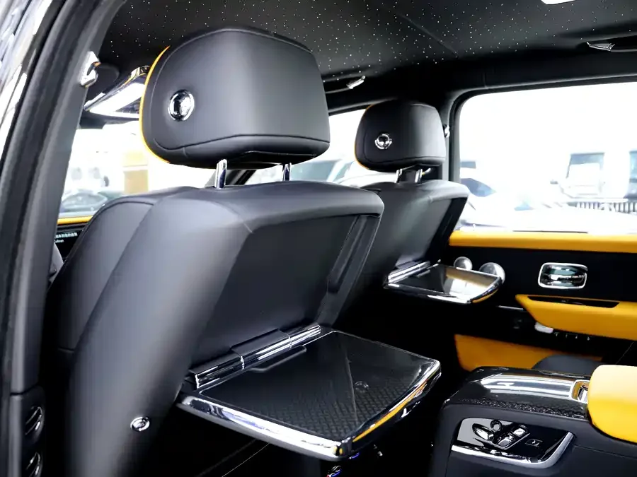 Rolls-Royce Cullinan Cullinan 2020 Black Badge 2023 — миниатюра 5