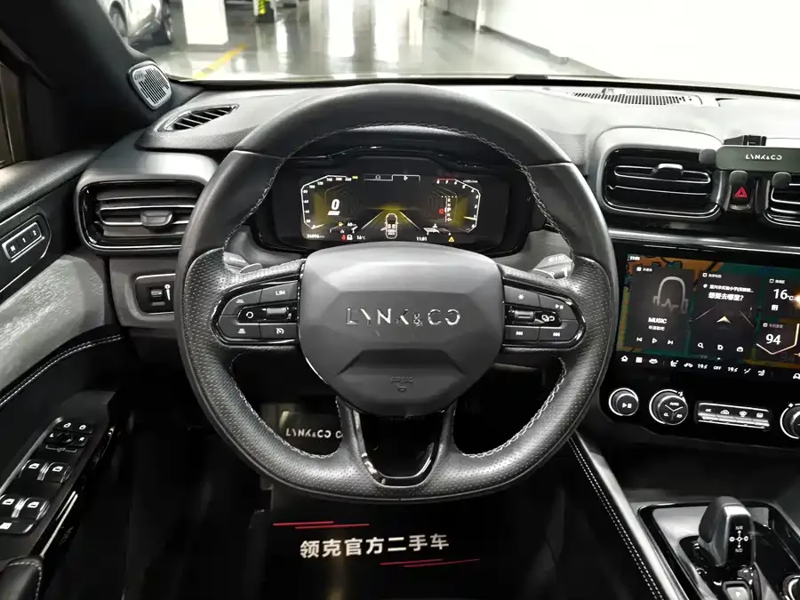 Lynk & Co 02 Hatchback Lynk & Co 02 Hatchback 2022 2.0TD Pro 2022 — миниатюра 5