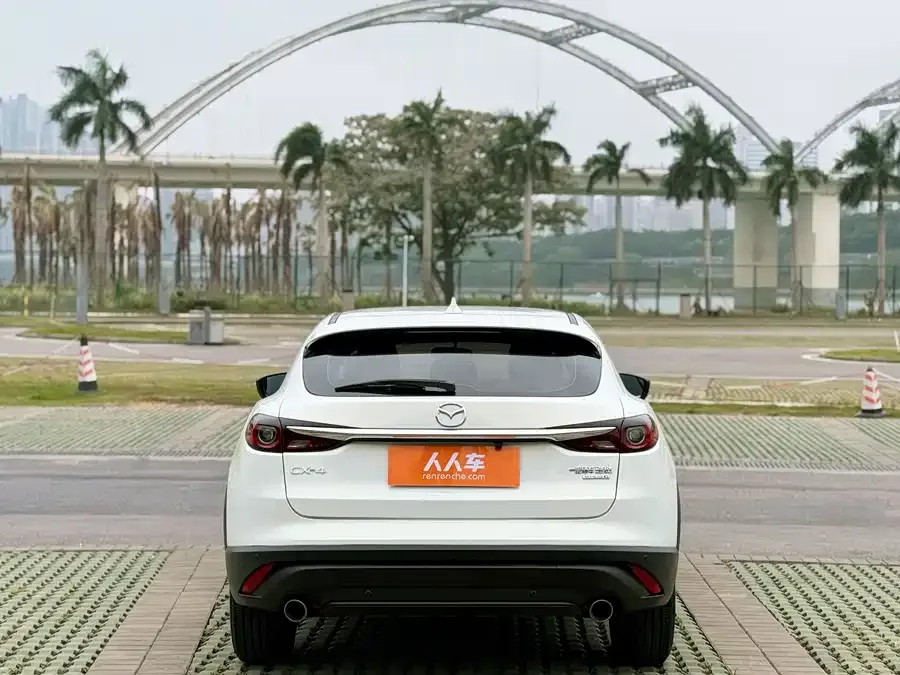 Mazda CX-4 2021 2.0L Automatic 2WD Blue Sky Vitality Edition 2022 — миниатюра 5