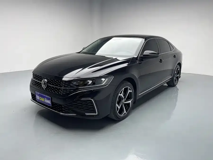 Volkswagen Passat 2024
