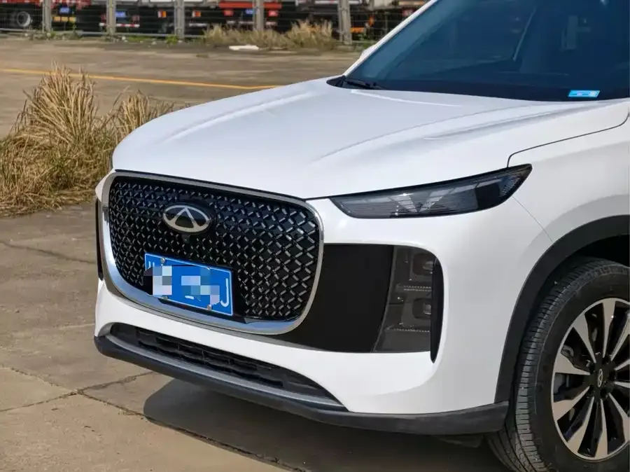 Chery Tiggo 8 PLUS Tiggo 8 PLUS 2025 290TGDI DCT Luxury Edition 2025 — миниатюра 4