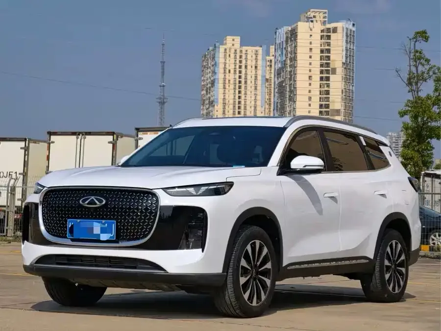 Chery Tiggo 8 PLUS Tiggo 8 PLUS 2025 290TGDI DCT Luxury Edition 2025 — фото 1, купить с доставкой в Москву