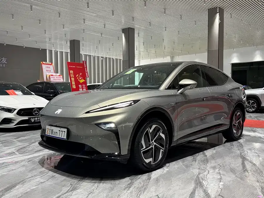 Roewe Feifan R7 Feifan R7 2025 Urban Edition 2025 — фото 1, купить с доставкой в Москву