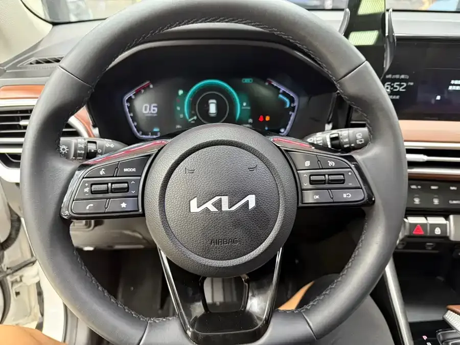 Kia Sportage Smart Run 2021 Ace 2.0L Wonderful Edition 2023 — миниатюра 3
