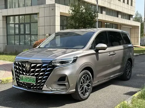 Roewe iMAX8 New Energy 2025 buy in Moscow