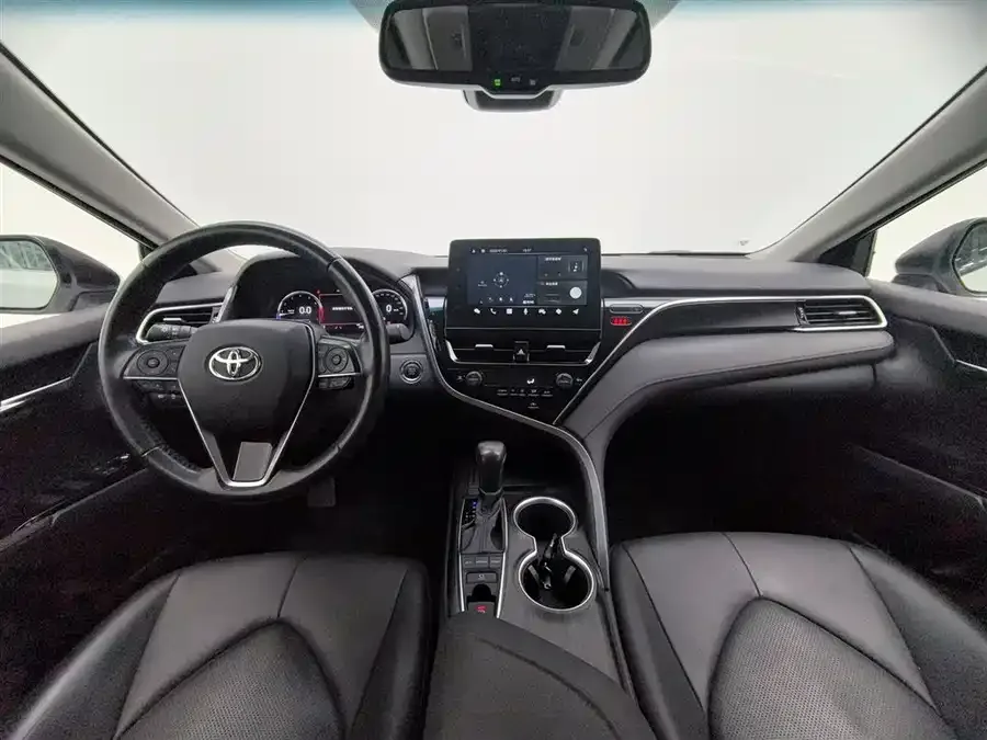 Toyota Camry Camry 2023 2.5G Deluxe Edition 2023 — миниатюра 2