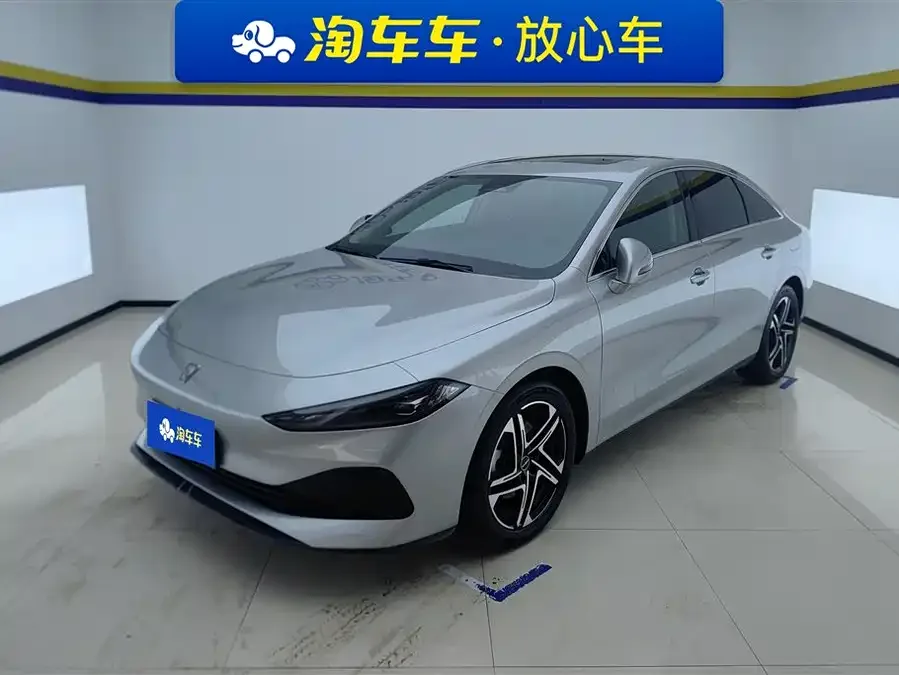Roewe D7 Roewe D7 2023 DMH 125km Flagship Edition 2023 — фото 1, купить с доставкой в Москву