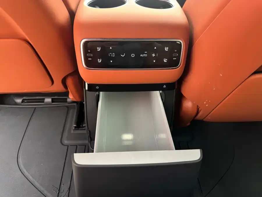 Li Xiang L9 Ideal L9 2024 Ultra 2024 — миниатюра 3