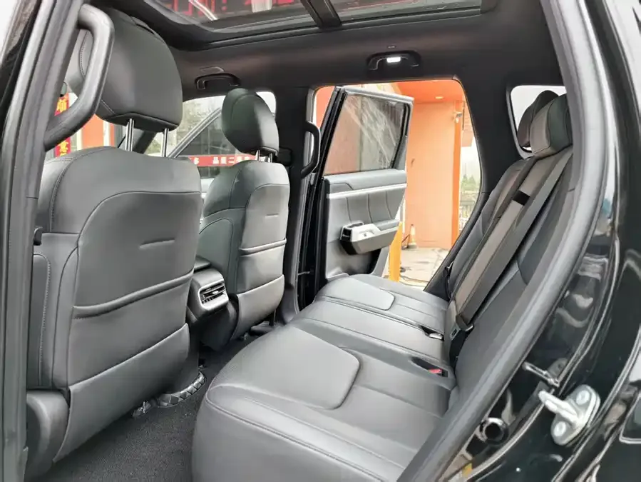 Deepal dark blue G318 Dark Blue G318 2024 4WD Comfort Edition 2025 — миниатюра 2