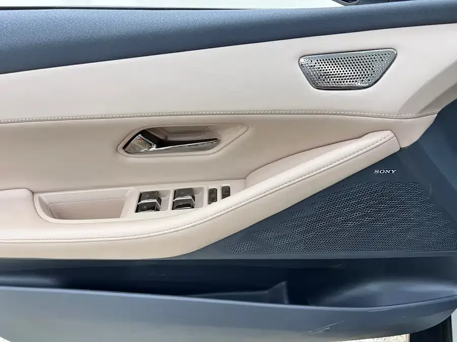 Deepal dark blue SL03 Dark Blue SL03 2022 1.5L 1200 Extended Range Edition 2023 — миниатюра 4