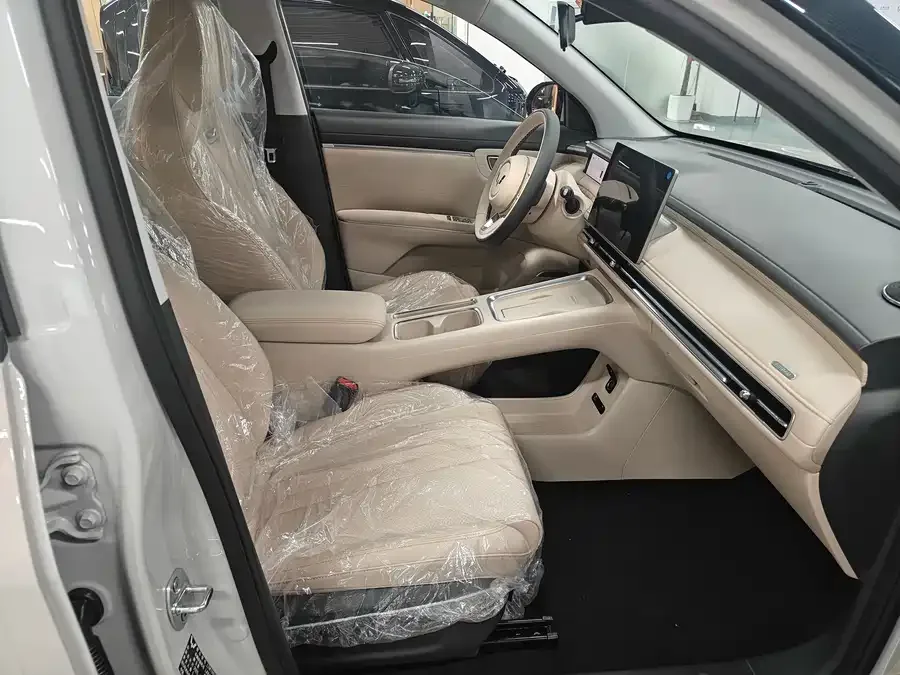 Wuling Bingo S Bingo S 2025 430km Flagship Edition 2026 — миниатюра 4