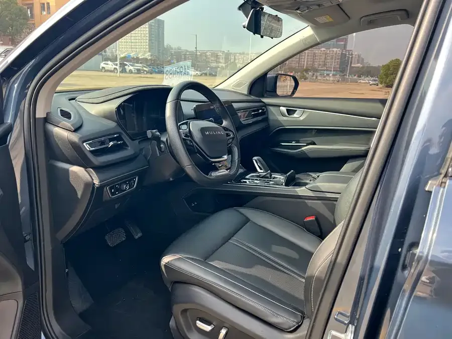 Wuling Capgemini Wuling Kaijie 2020 1.5T CVT flagship model 2022 — миниатюра 2