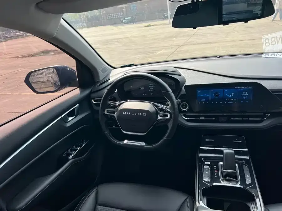 Wuling Capgemini Wuling Kaijie 2020 1.5T CVT flagship model 2022 — миниатюра 3