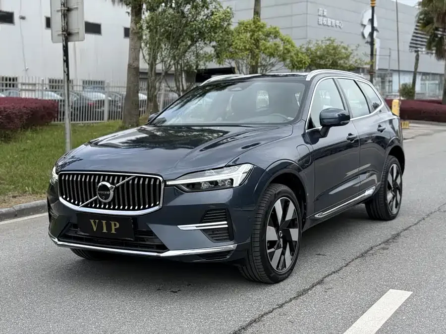 Volvo XC60 Plug-in Hybrid 2024