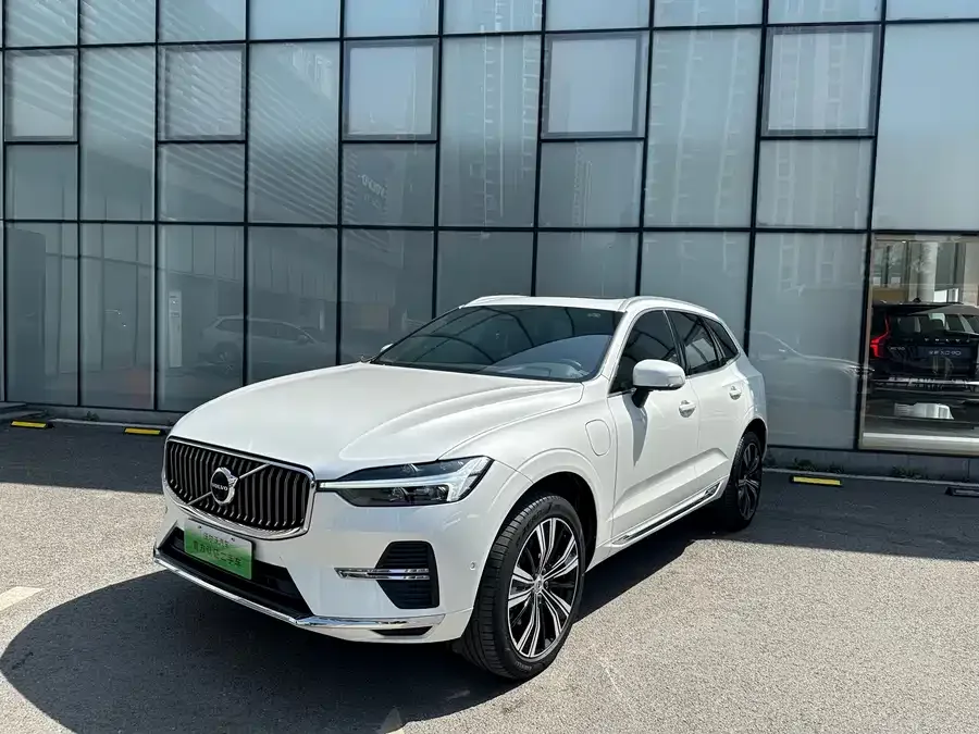 Volvo XC60 Plug-in Hybrid 2023