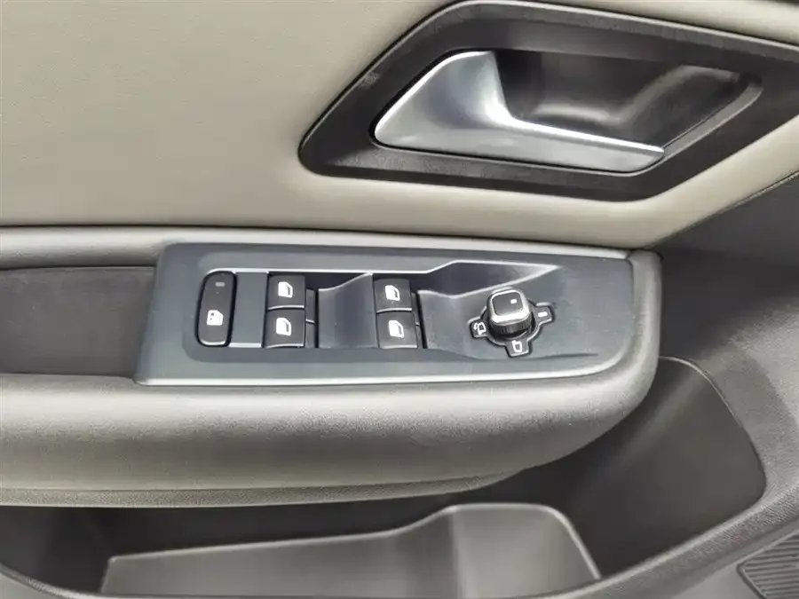 Citroen Versailles C5 X Versailles C5 X 2024 1.6T Enjoy Extraordinary 2025 — миниатюра 3