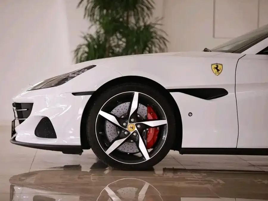 Ferrari Portofino Portofino 2021 3.9TM 2022 — миниатюра 4