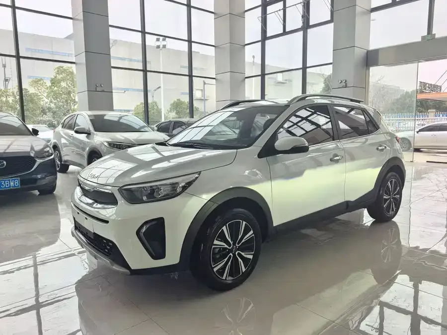 Kia KX1 Yipao 2021 1.4L automatic fun version 2022 — фото 1, купить с доставкой в Москву