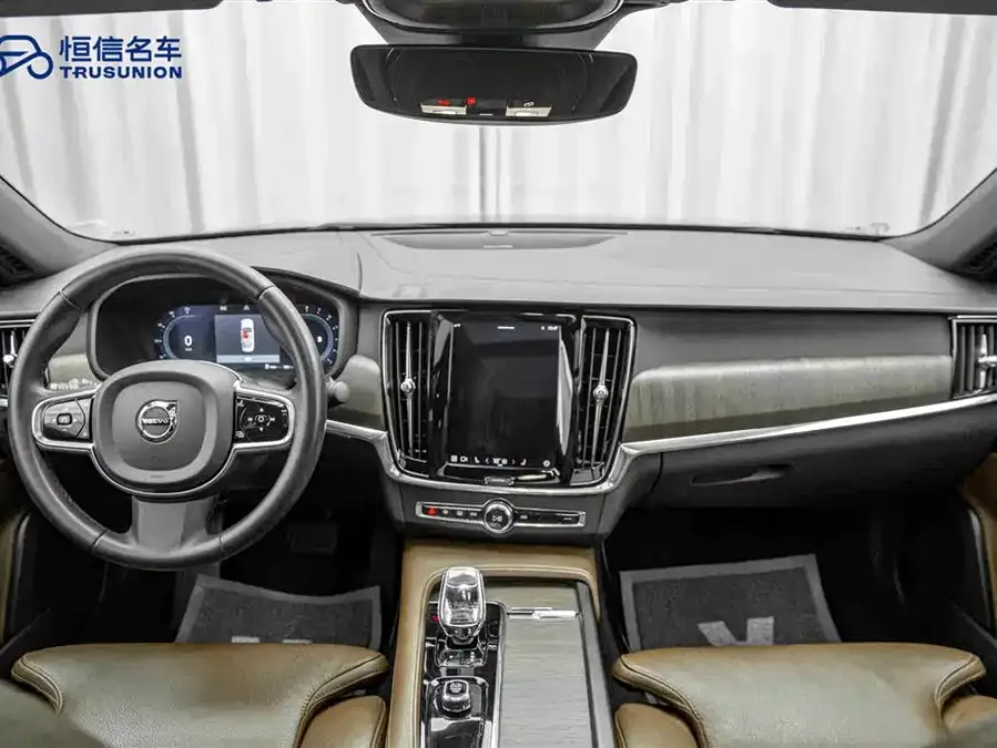 Volvo S90 2023 B5 Zhiyuan Luxury Edition 2022 — миниатюра 4
