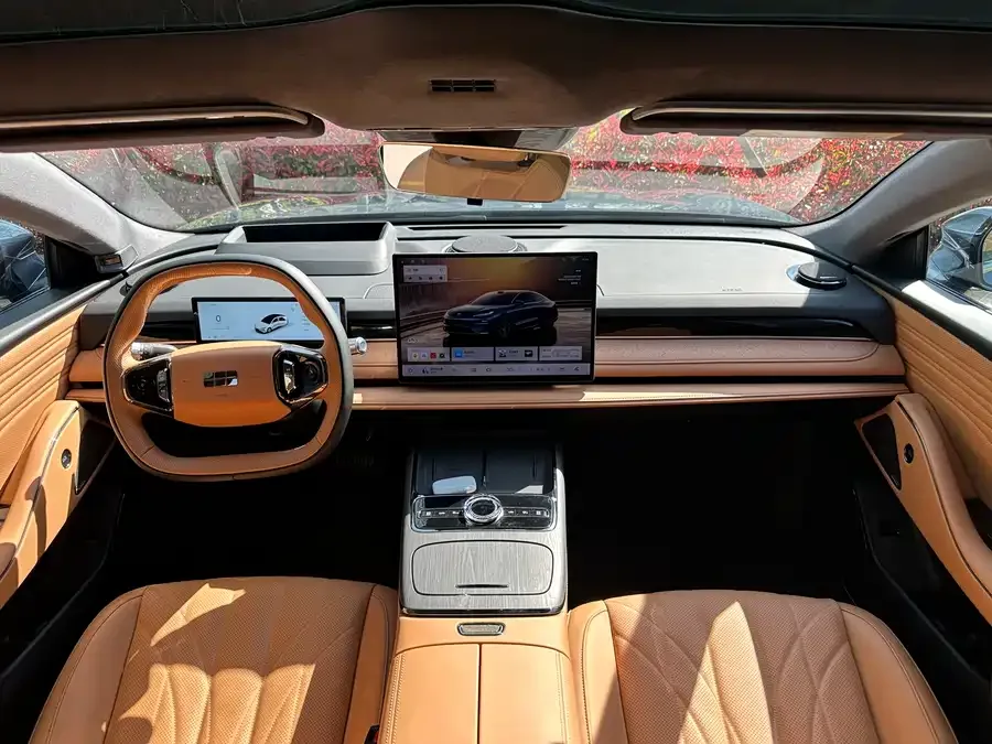 Geely Galaxy Star 8 Galaxy Star 8 2025 130km EM-P Starship Edition 2025 — миниатюра 2