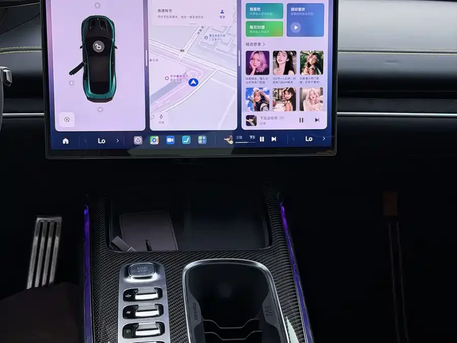 Xiaomi SU7 Ultra Xiaomi SU7 Ultra 2025 Ultra 2025 — миниатюра 4