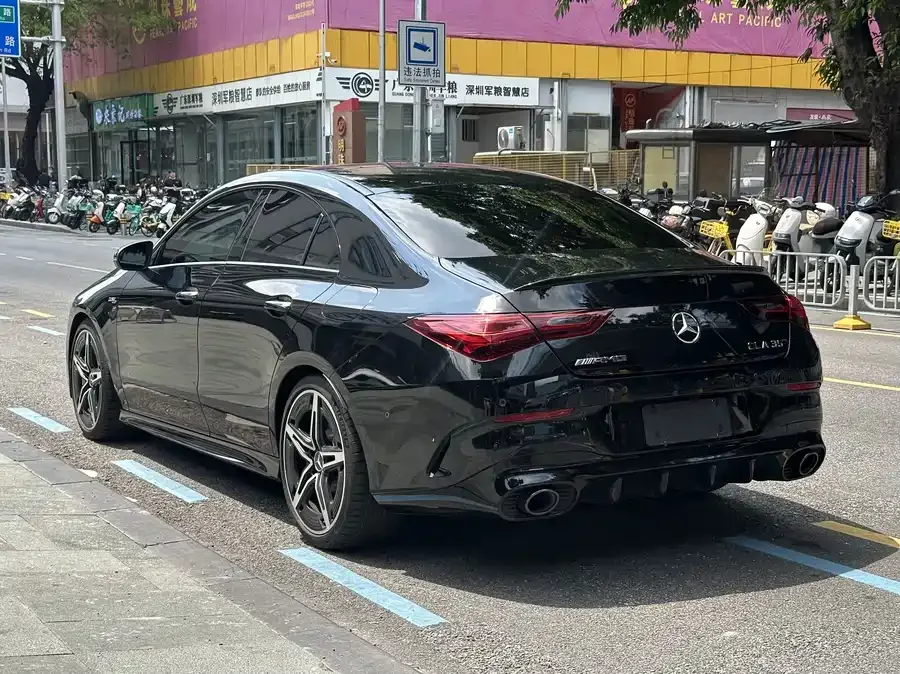 Mercedes-Benz CLA AMG Mercedes-Benz CLA AMG 2025 AMG CLA 35 4MATIC 2025 — миниатюра 4